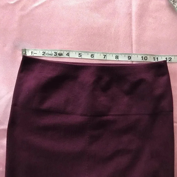 Raspberry color HighWaisted SeamlessRuched Legging - Picture 5 of 8